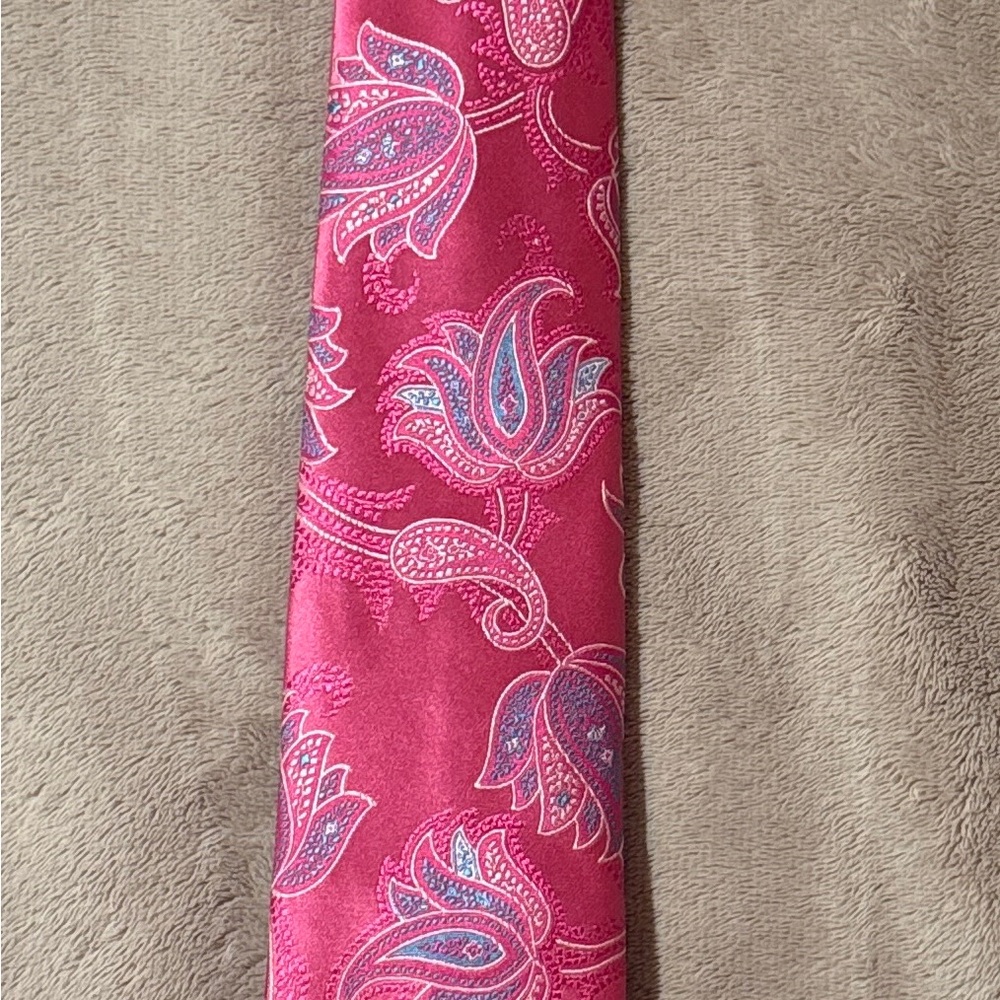 Ted Baker Vibrant Pink Paisley Tie